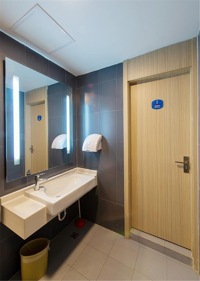 Hanting Express Changxing Island Phoenix Town Shanghai Extérieur photo